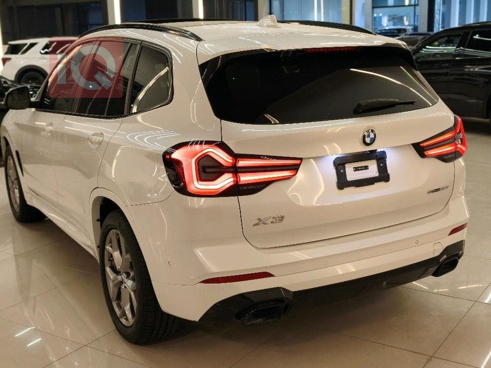 بی ئێم دەبڵیو X3